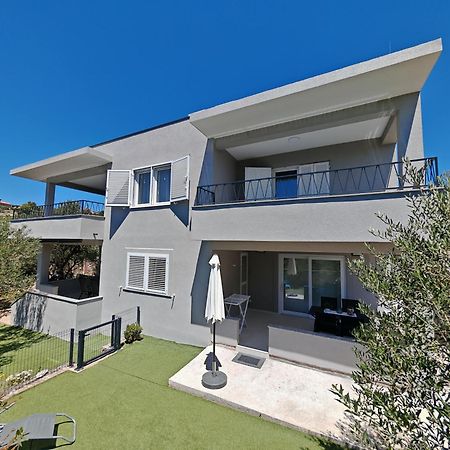 Olive Tree Apartment Zecevo 罗戈兹尼察 外观 照片